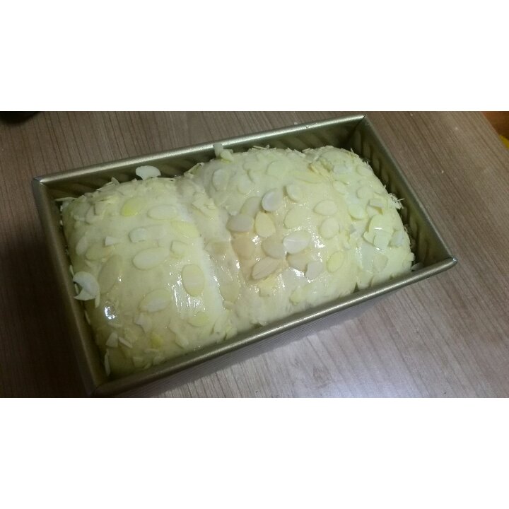 牛奶面包吐司