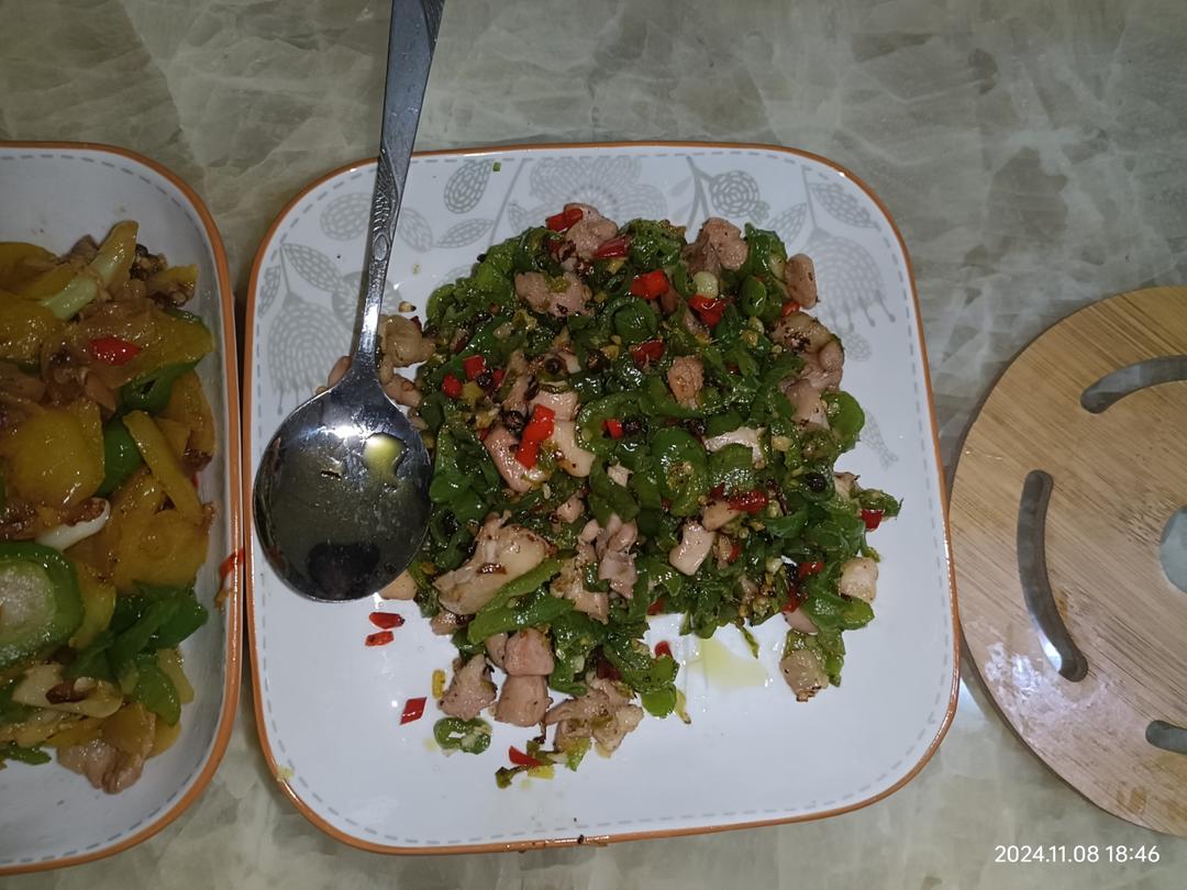 小煎鸡腿肉