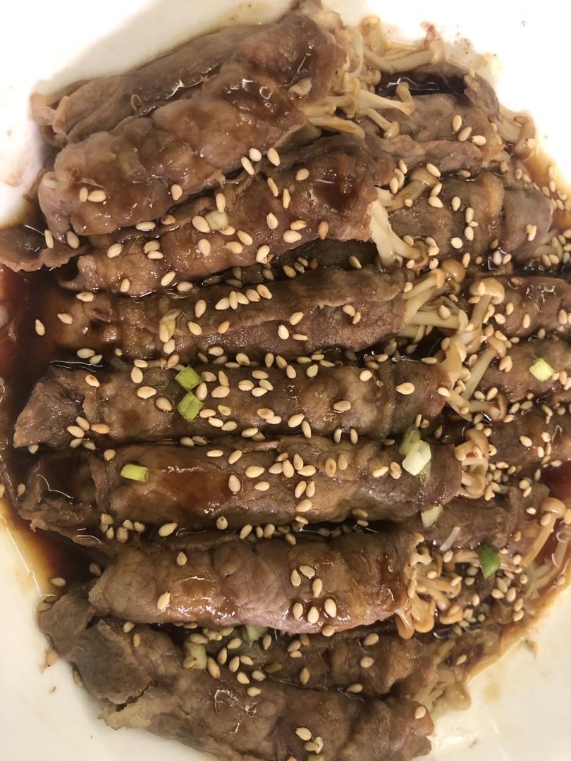肥牛金针菇卷