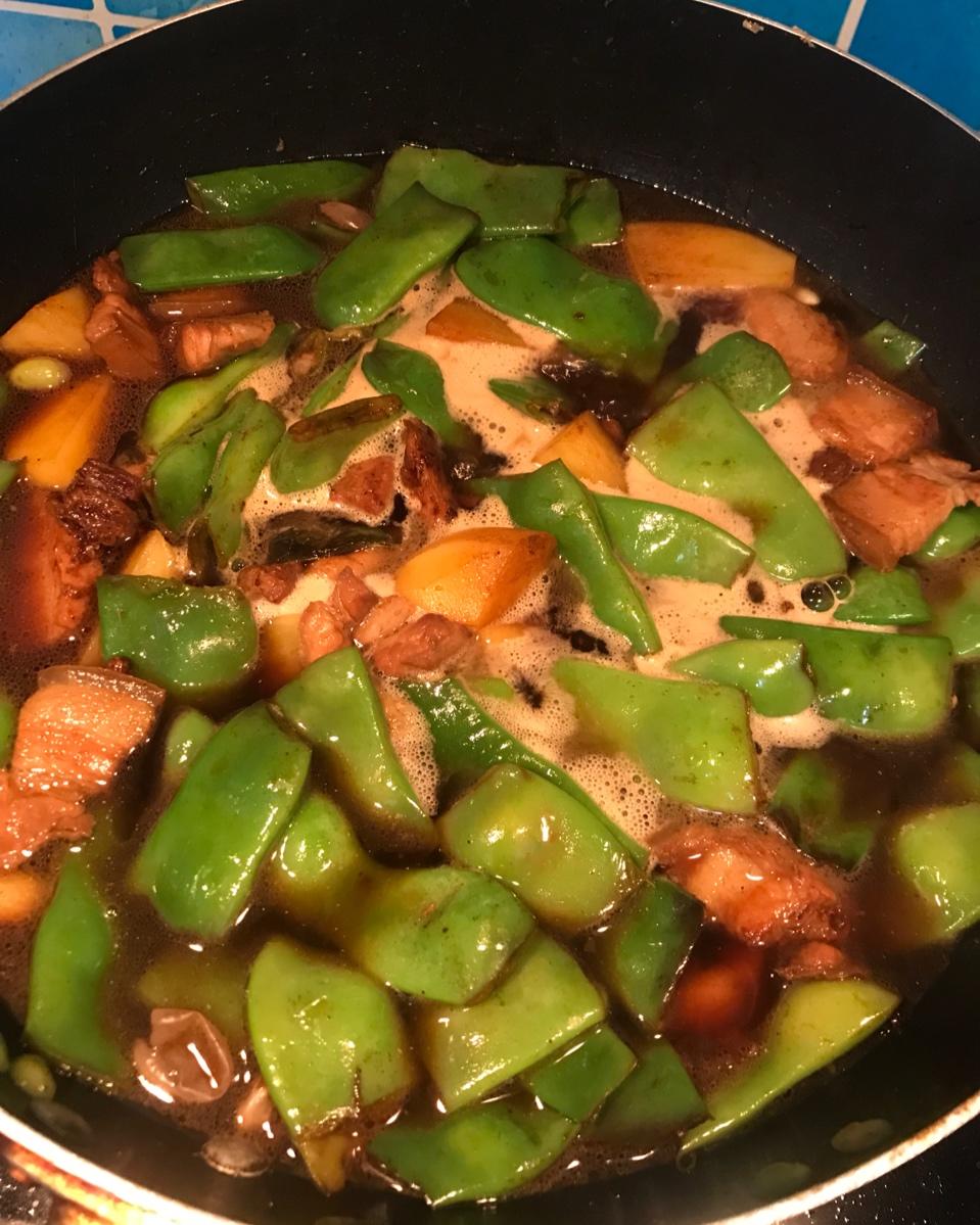 东北五花肉炖豆角