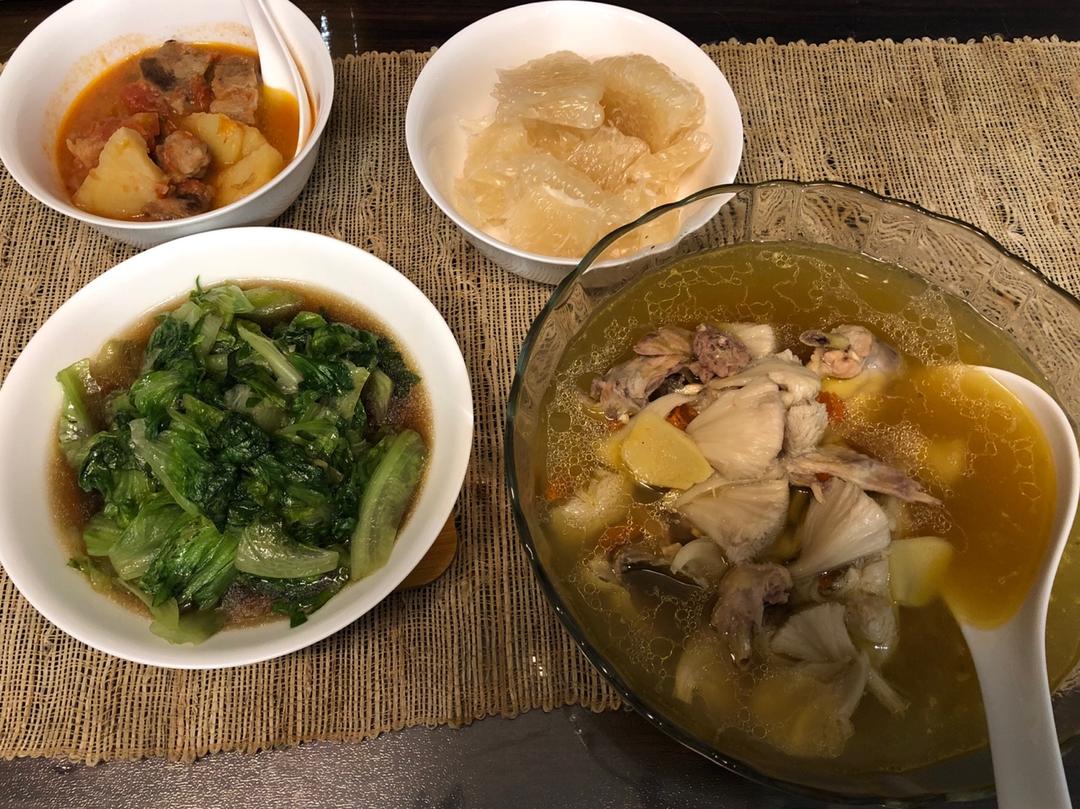 鲜猴头菇鸡汤