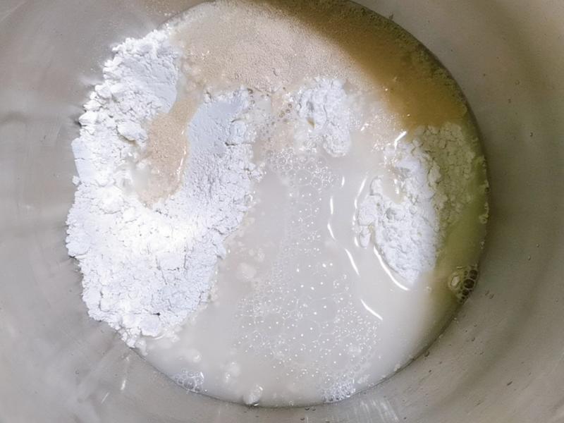纯奶手撕吐司的做法 步骤1