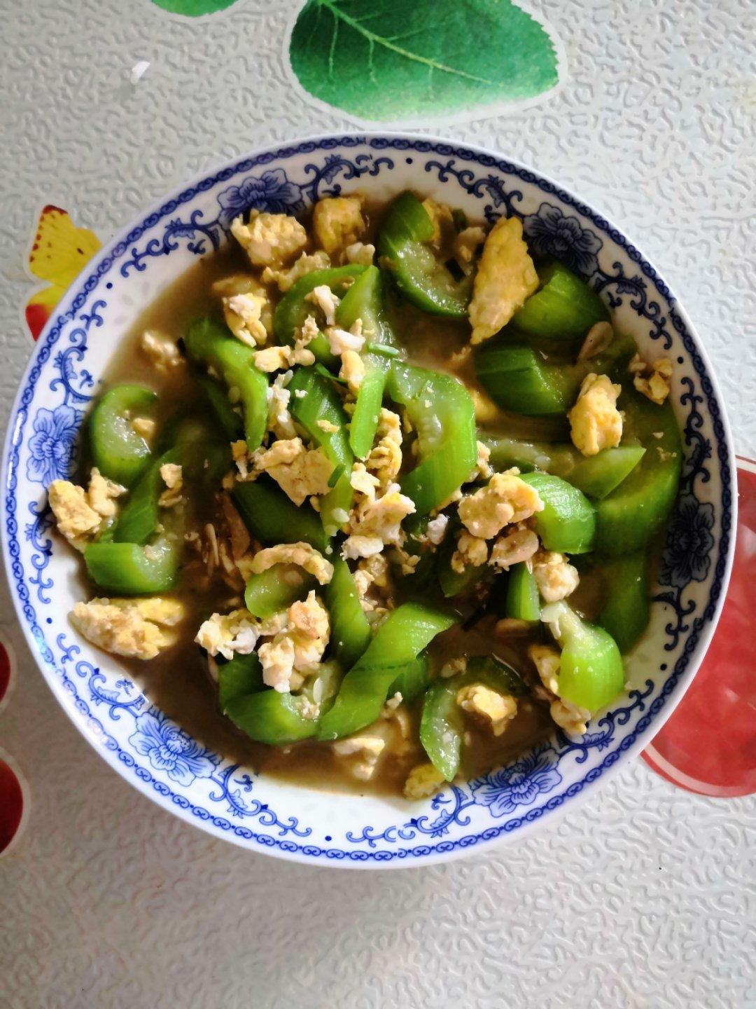 口感饱满的家常炒丝瓜