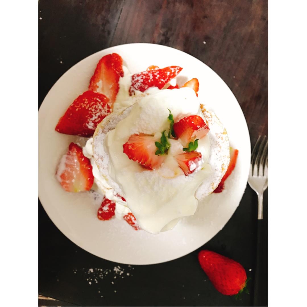 草莓松饼