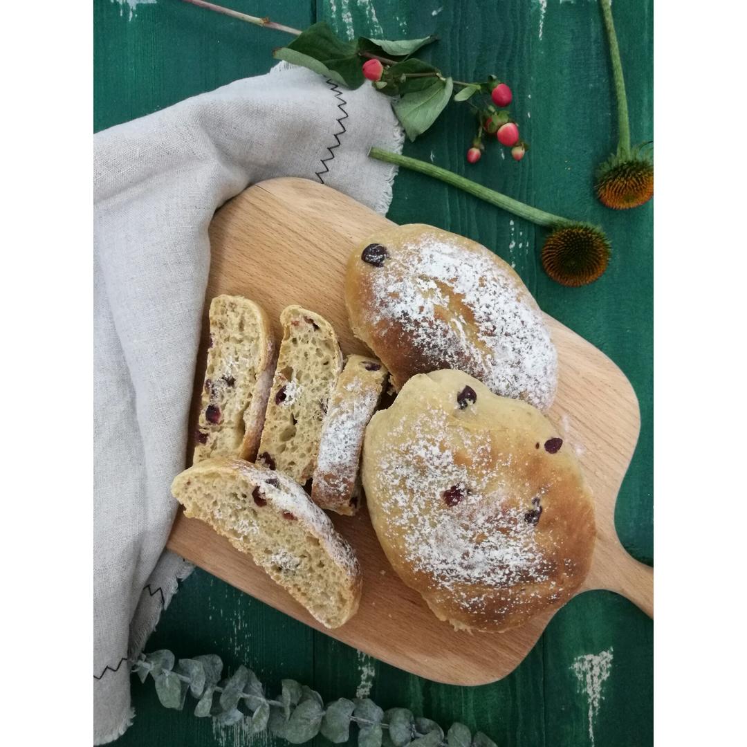 全麦蔓越莓软式欧包（免揉）