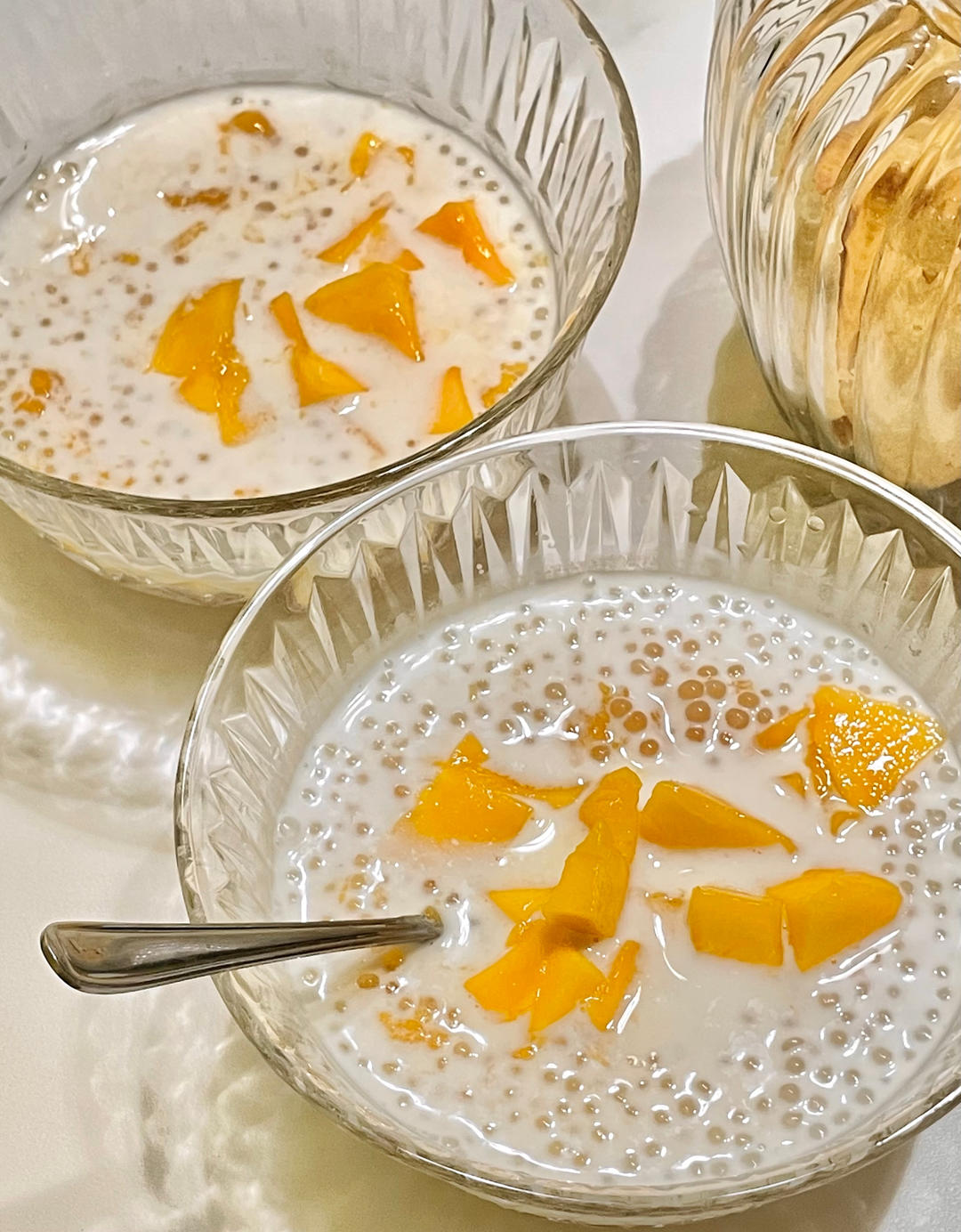 港式甜品——杨枝甘露(芒果西米露)附芒果花切法