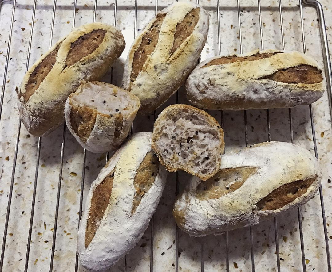 免揉长棍面包（藤田千秋）