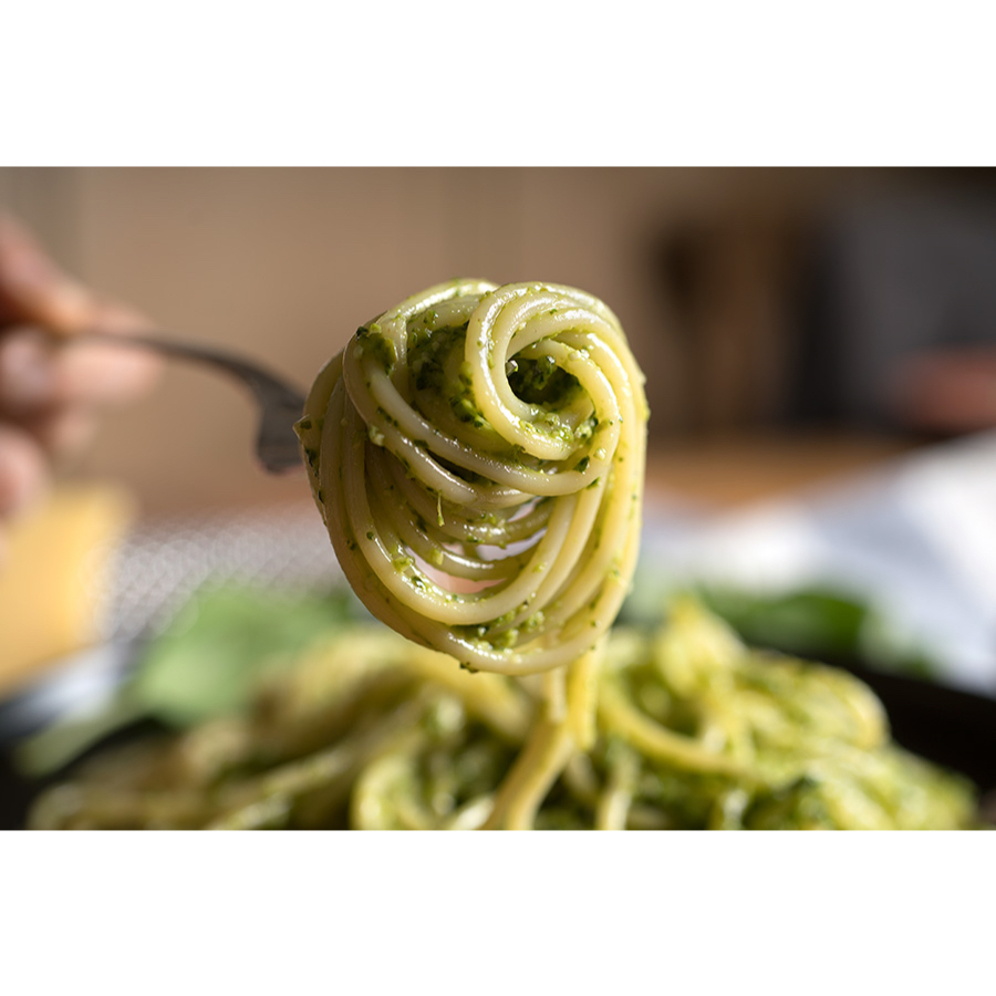 青酱意面——做法来自《Two Greedy Italians》的安东尼奥