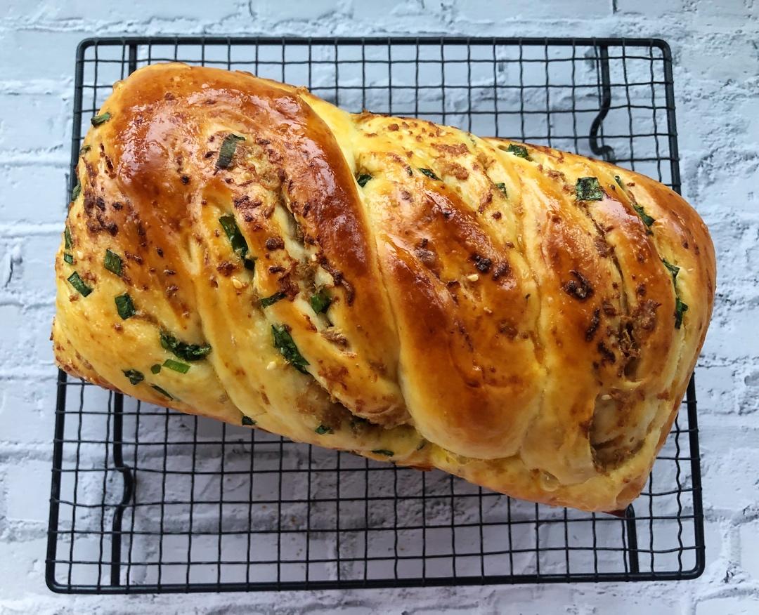 香葱肉松手撕吐司