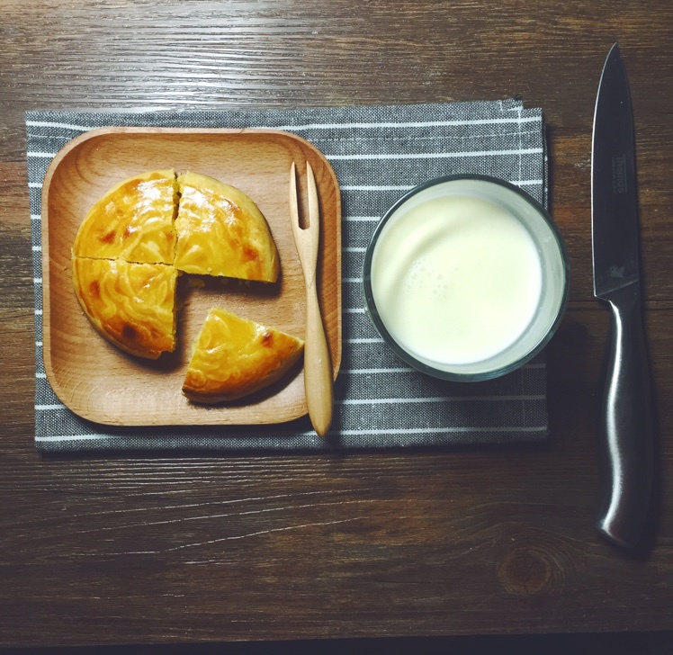 香港半岛奶黄月饼