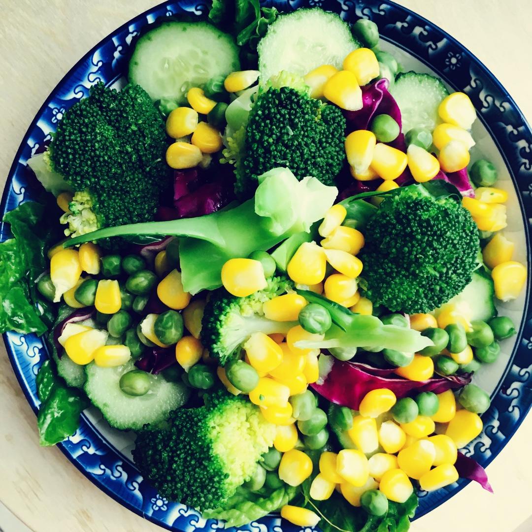 西兰花玉米沙拉