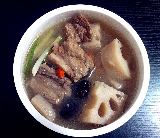 莲藕排骨汤