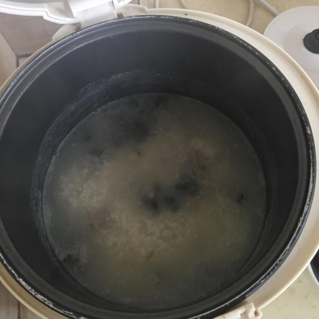 皮蛋瘦肉粥