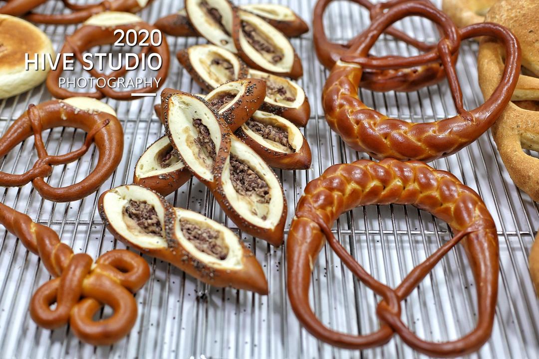 蜂农_做的德国碱水面包/普雷节/中国结/绣球/红豆碱水棒/五股辫/六股