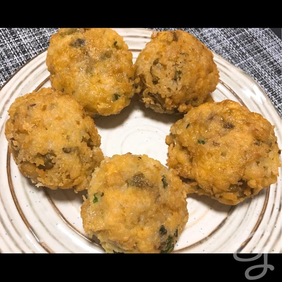 好吃的香脆米饭团