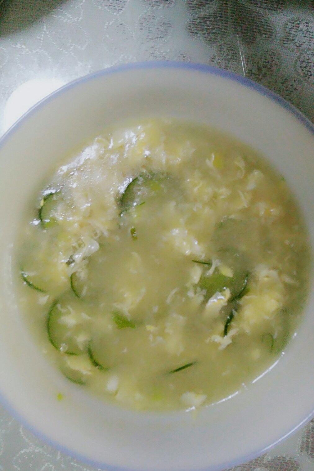 超鲜嫩好喝五分钟搞定黄瓜鸡蛋汤