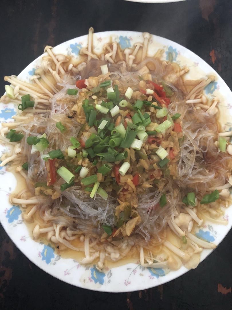蒜蓉蒸金针菇粉丝（小心上瘾）