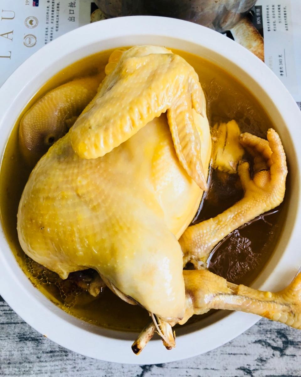 小若若aya做的清蒸鸡