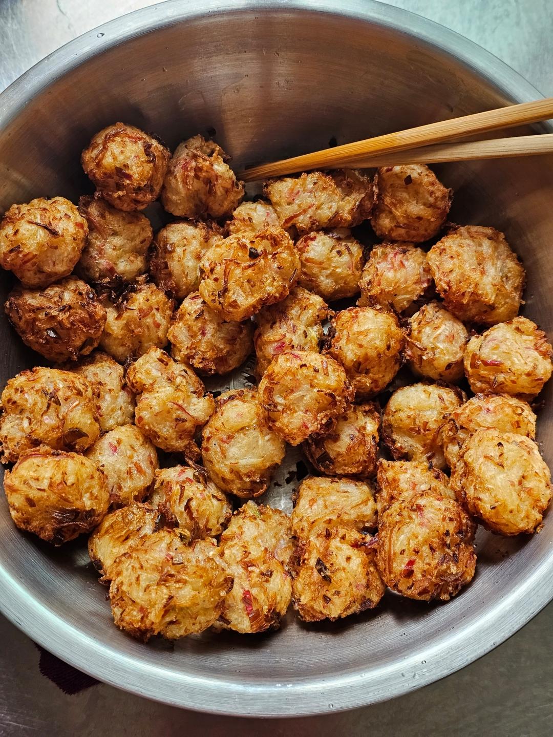 炸萝卜丸子