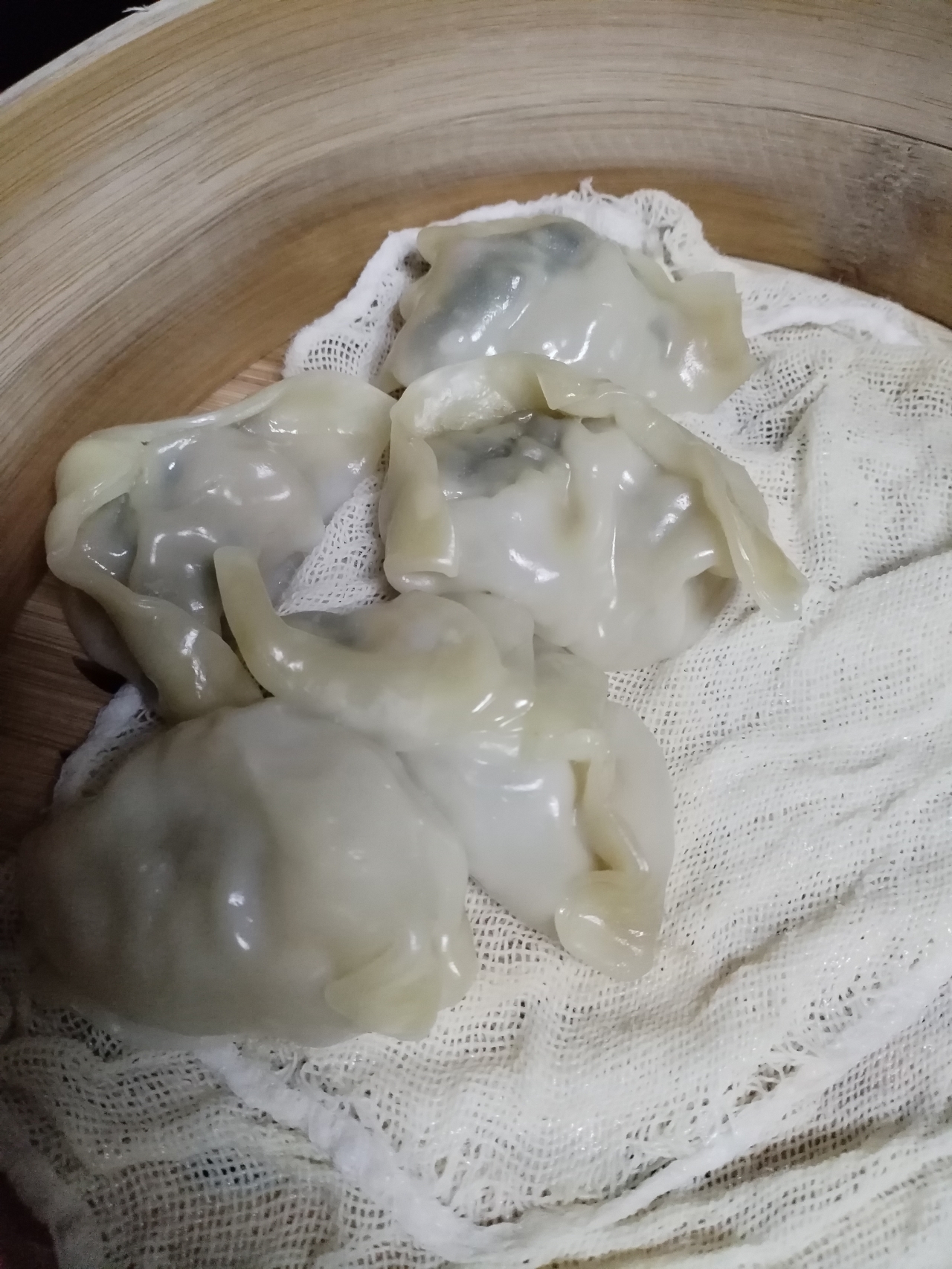 皮蛋蒸饺的做法