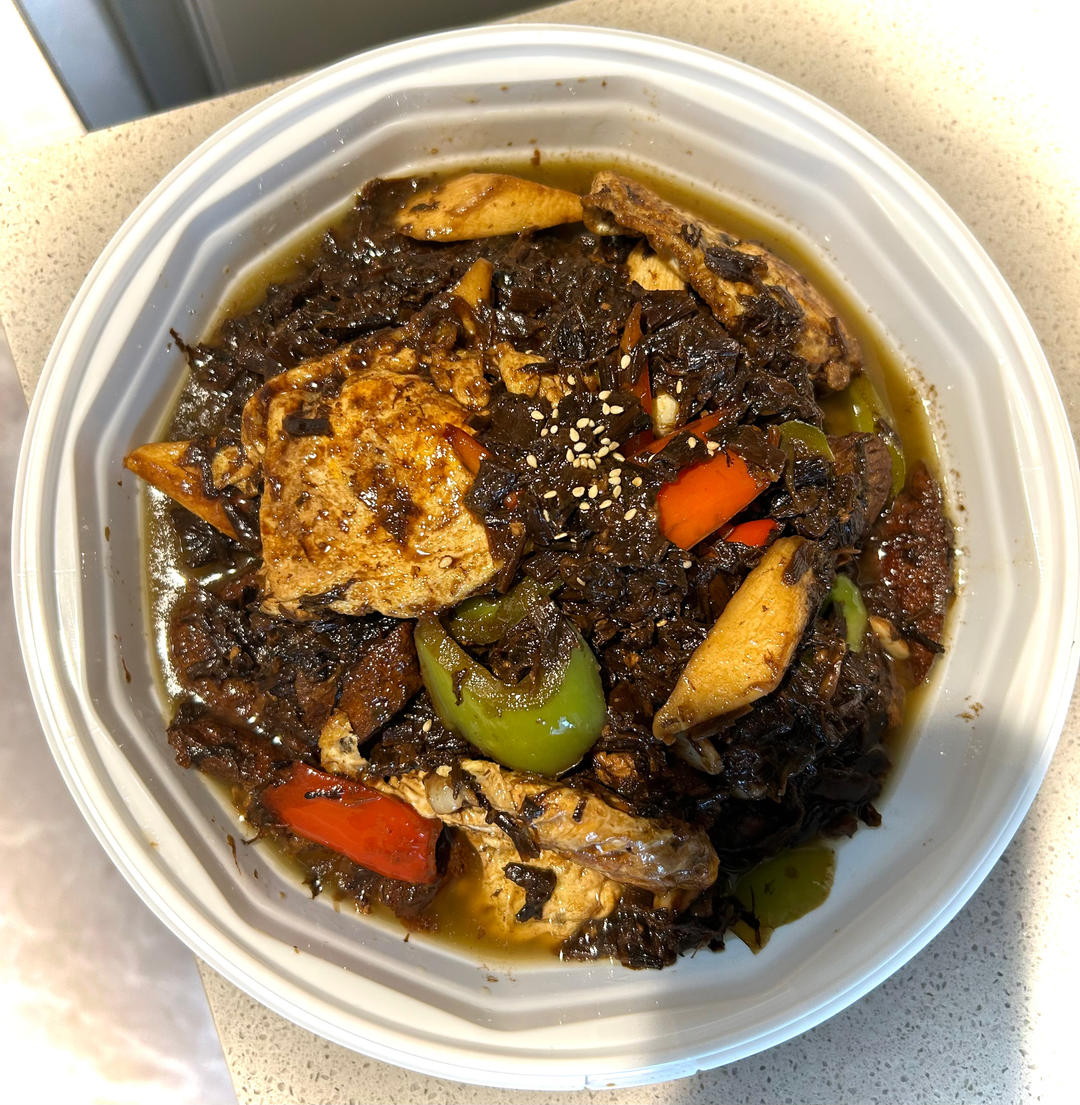 梅干菜烧素鸡荷包蛋