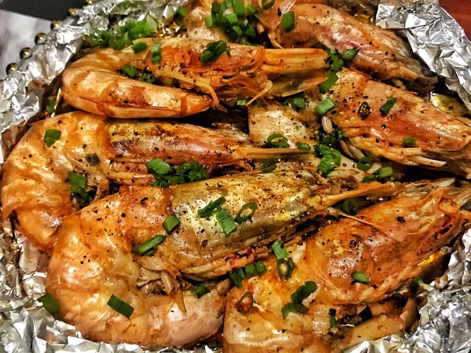 妞子囡囡做的锡纸蒜蓉大虾