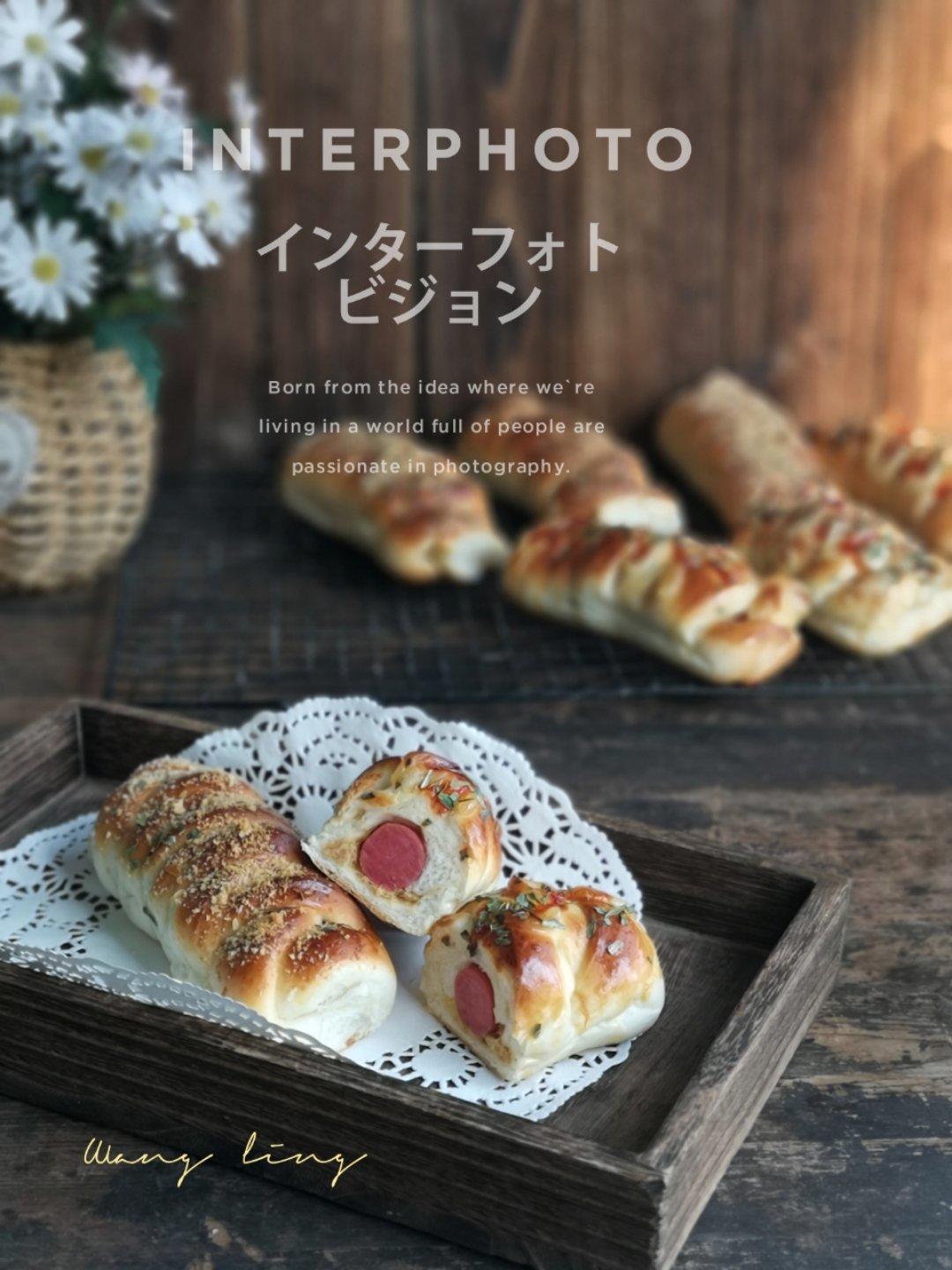 香肠肉松面包卷