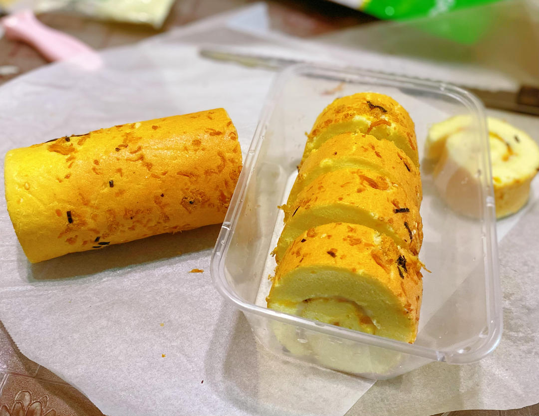 美味肉松卷-简单不开裂，零失误的蛋糕卷