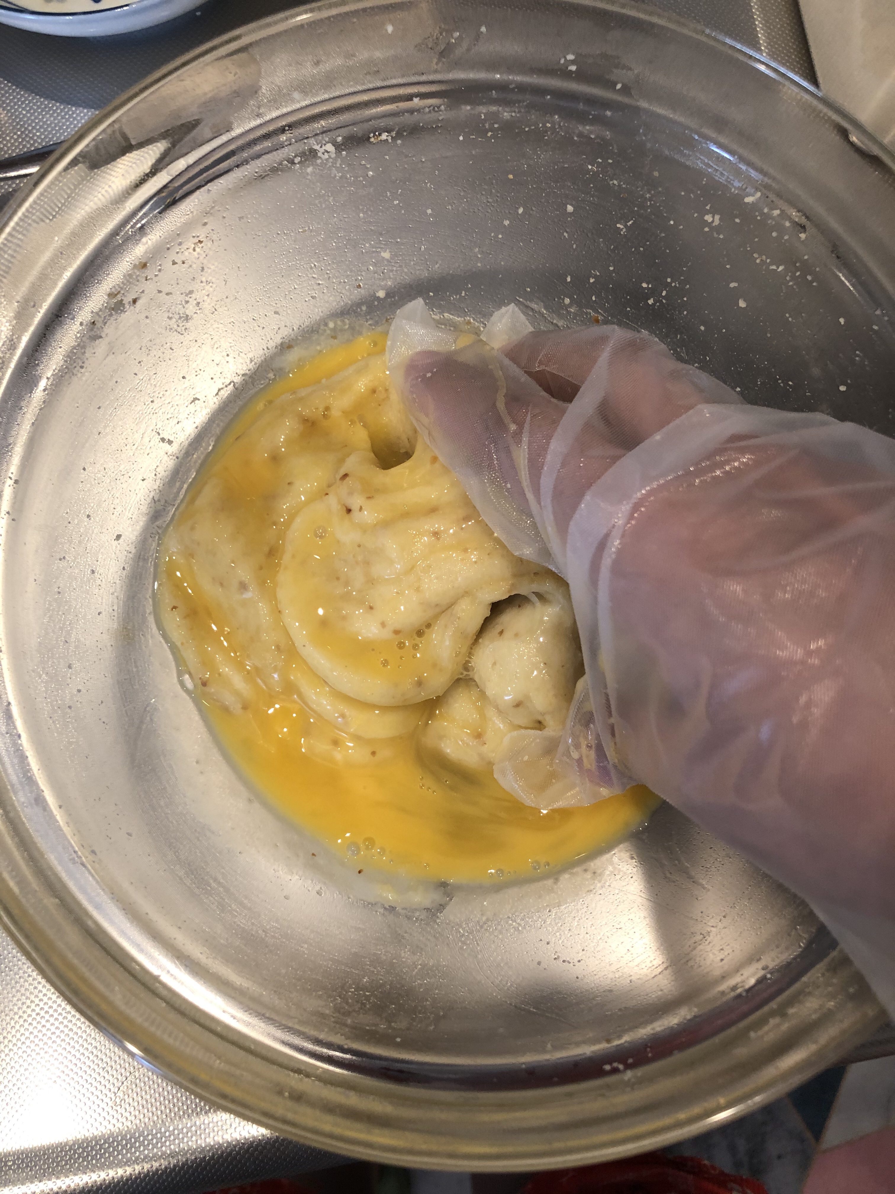 生酮低碳芝麻蛋黄月饼/蛋黄酥的做法 步骤4