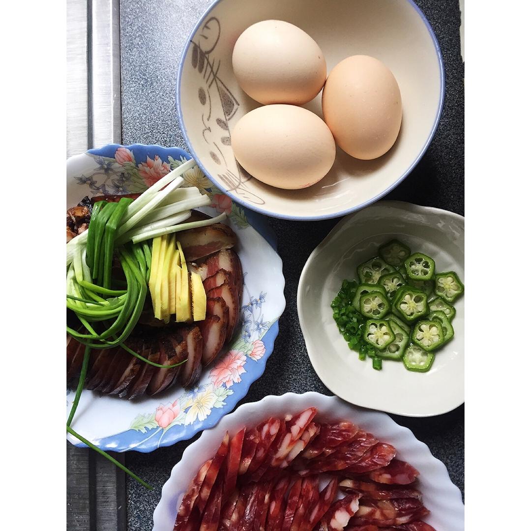 香肠煲仔饭