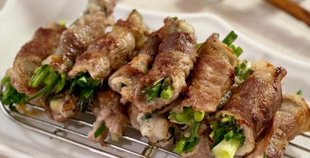 五花肉卷葱2⃣️白钟元菜谱的做法