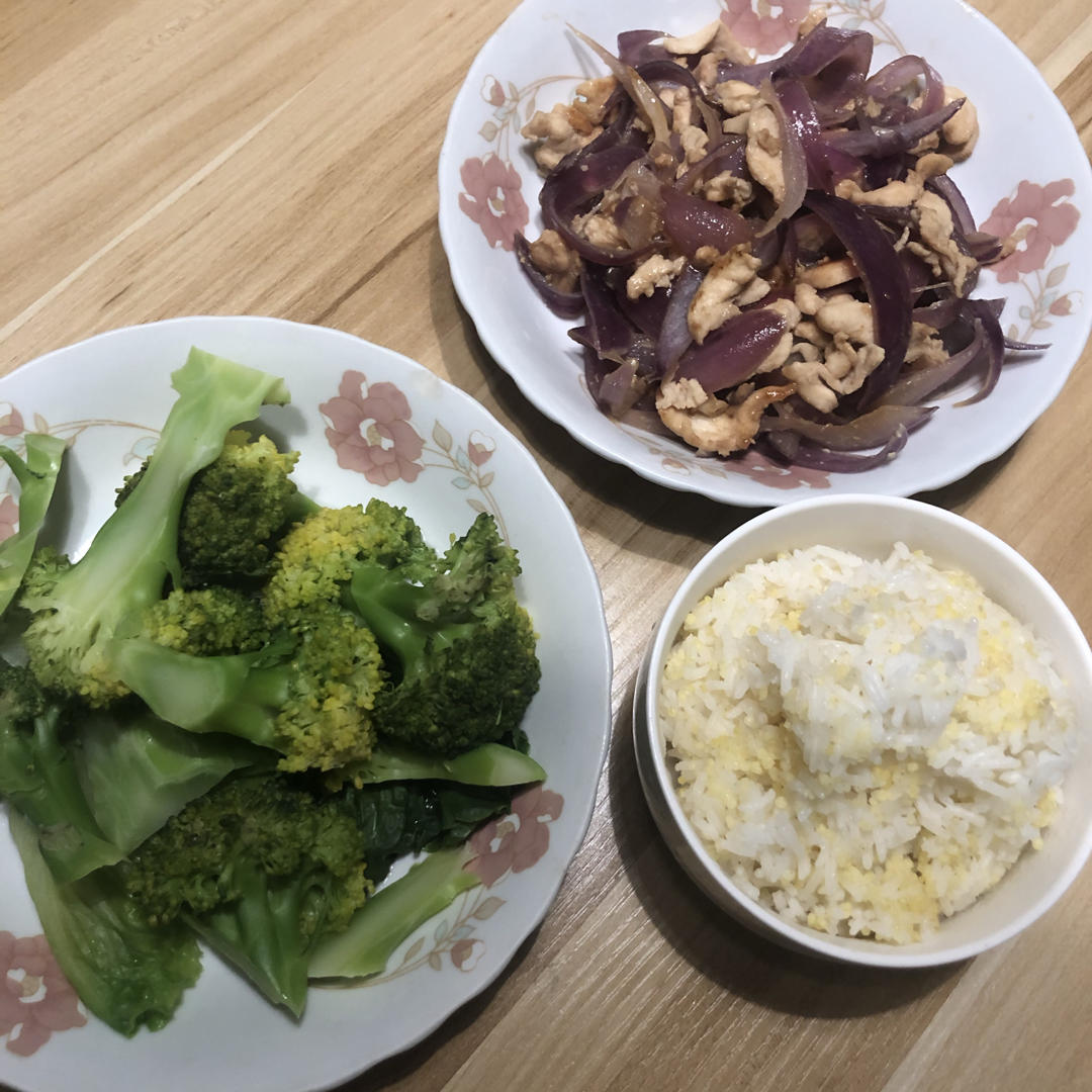 洋葱炒肉丝
