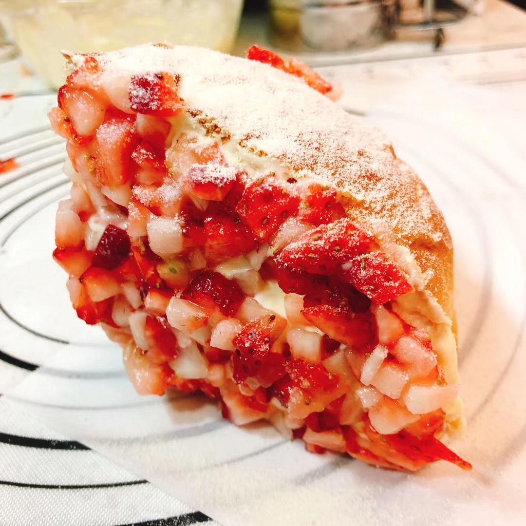 草莓五层流心乳酪软包（复刻光之乳酪）