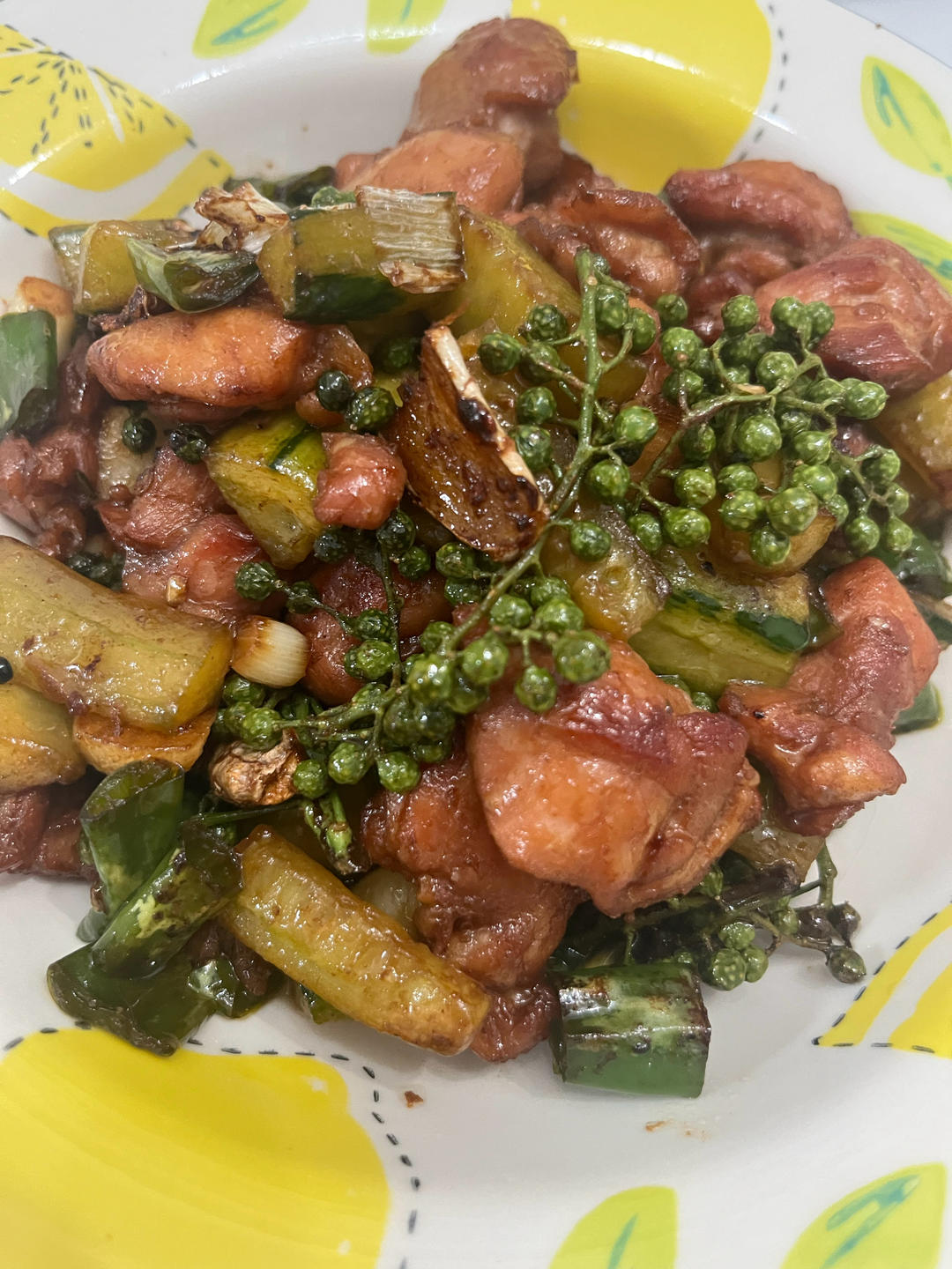 麻辣鲜香的青花椒炒鸡