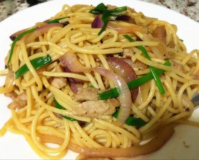 懒人西餐（黑胡椒猪柳炒意粉）