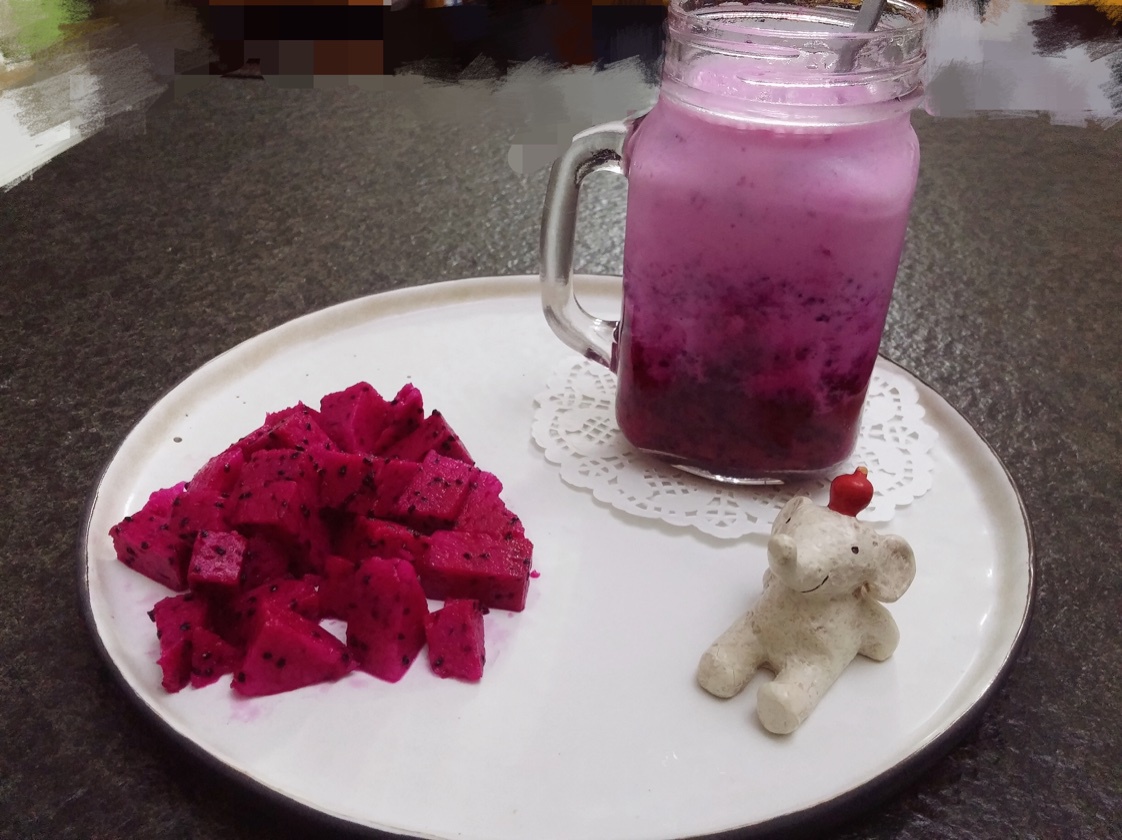 火龙果真果粒牛奶