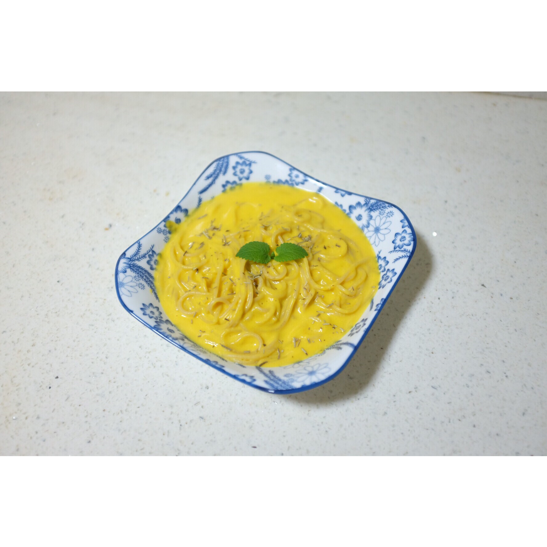 南瓜意面(Spaghetti with Pumpkin Sauce)