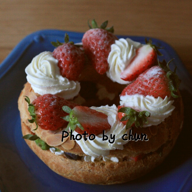 草莓巴黎-布雷斯特泡芙