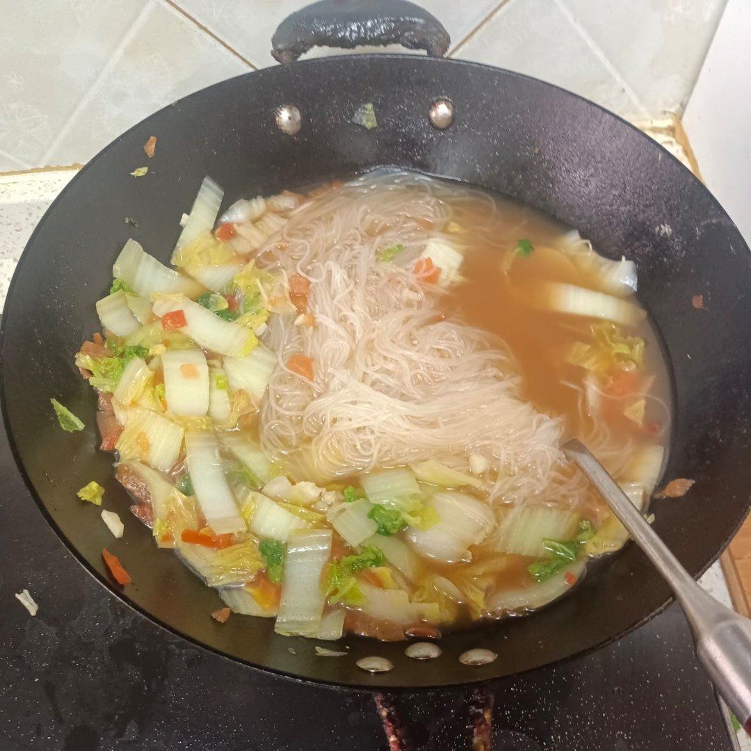 白菜番茄炖粉条