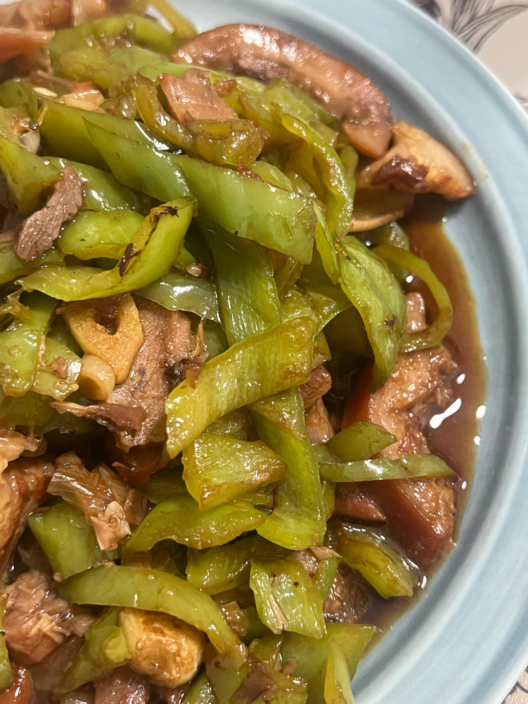 下饭菜「青椒炒猪头🐷肉」