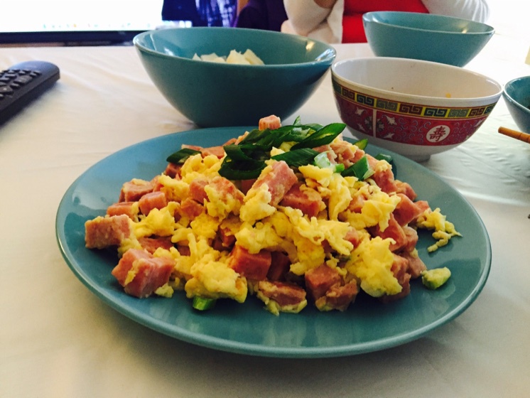 西红柿鸡蛋炒午餐肉