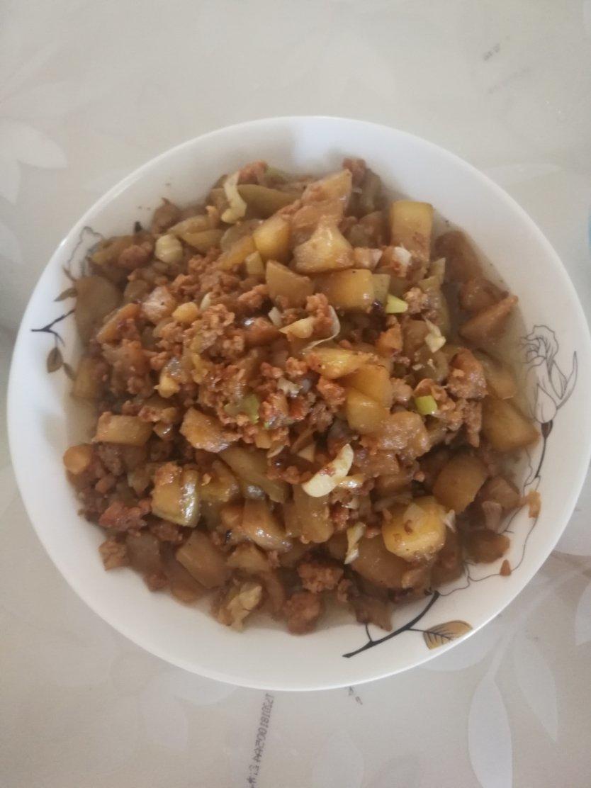 家常肉末茄子煲