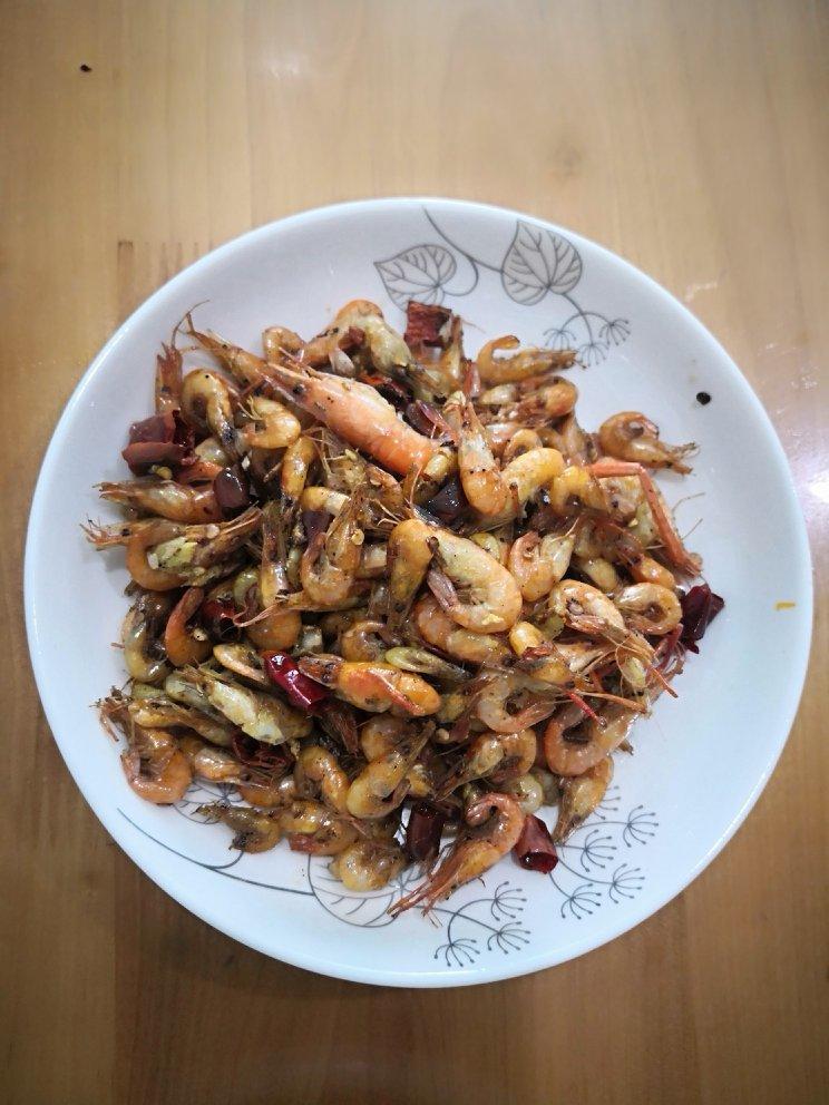 爆炒小河虾
