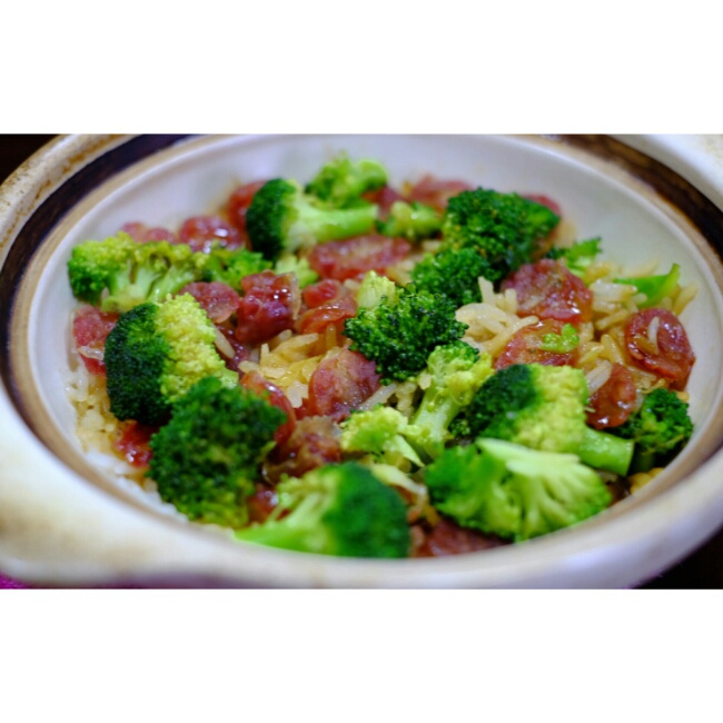 香肠煲仔饭