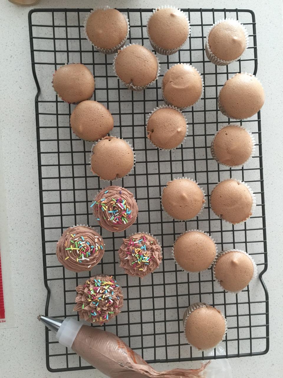 不塌不皱的光滑圆润版纸杯戚风（内含减糖版宝宝可吃）