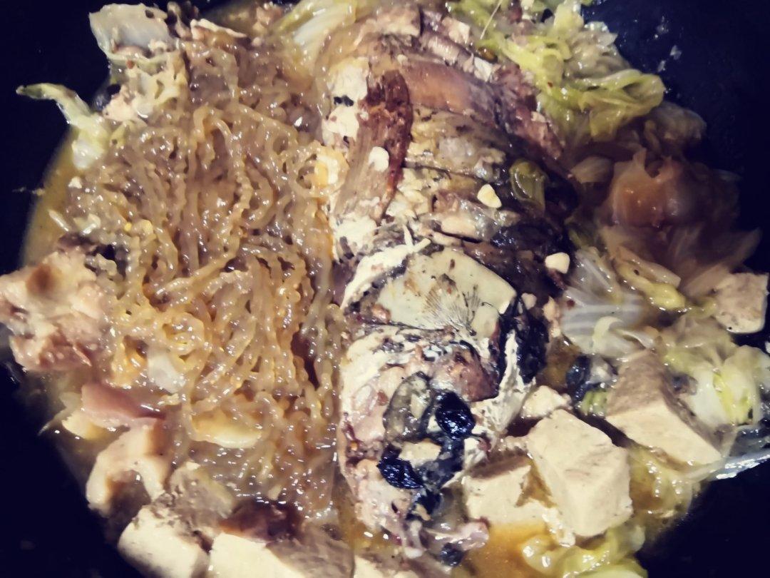 得莫利炖鱼《春江开 炖一条家乡味的开江鱼》