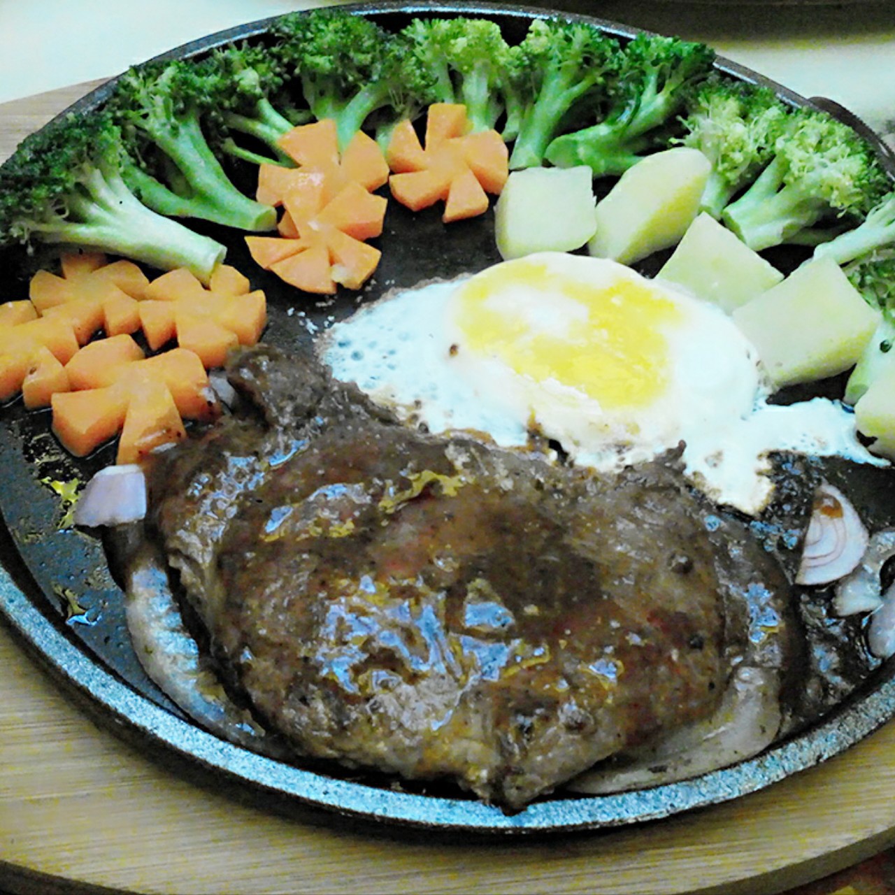 铁板托斯卡纳牛排