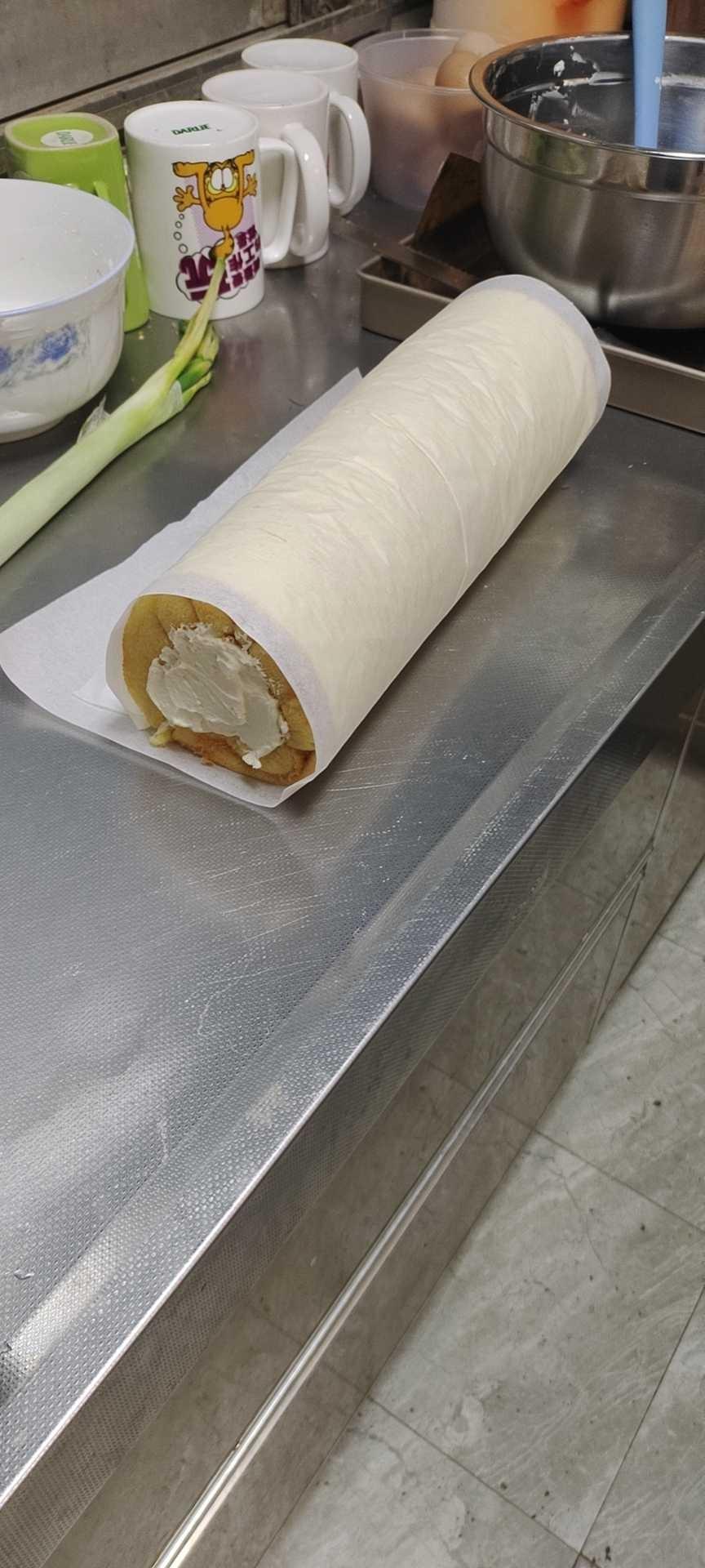 《Tinrry下午茶》教你做基础原味蛋糕卷