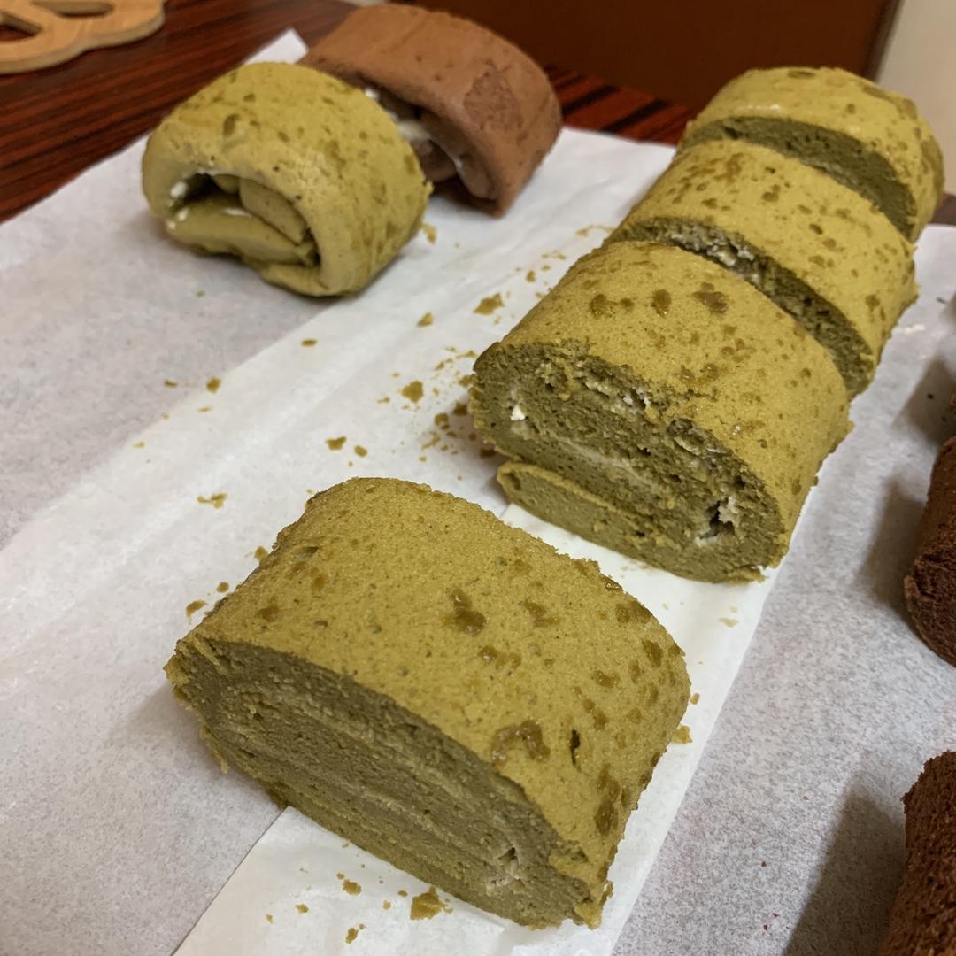 抹茶戚风蛋糕卷