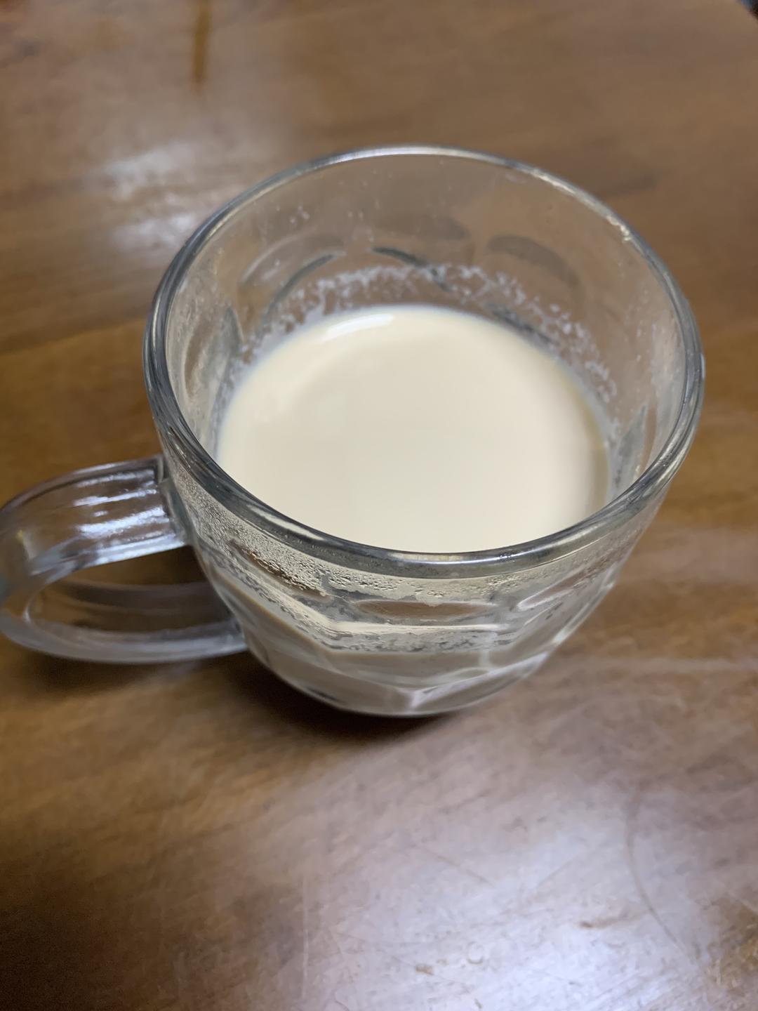 焦糖奶茶的做法